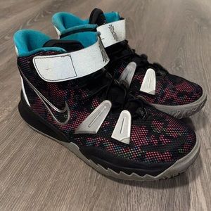 Kids Kyrie 7 PS 'Pixel Camo'